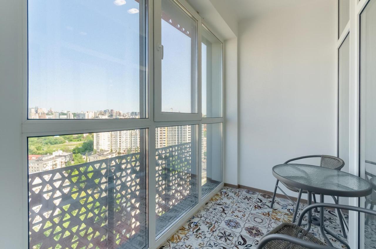 Petrovdom 41B-59B-90B-77B Stunning City View Apartments At Rc Kvartet, Central Railway Station キエフ エクステリア 写真
