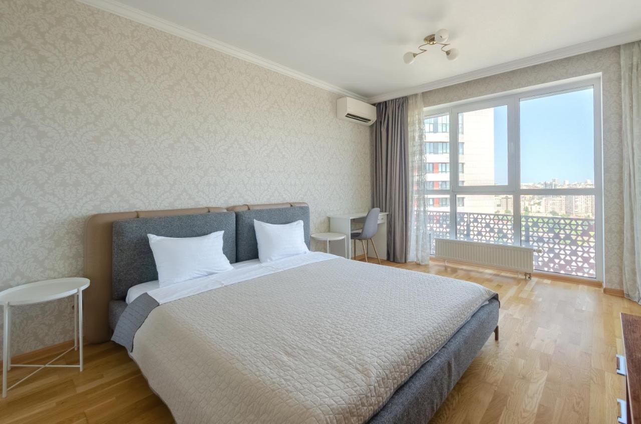 Petrovdom 41B-59B-90B-77B Stunning City View Apartments At Rc Kvartet, Central Railway Station キエフ エクステリア 写真